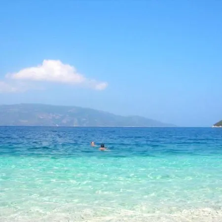 Villa Elegant In + Private Pool. Planos (Zakynthos)