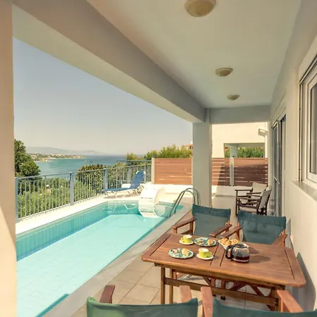 Villa Elegant In + Private Pool.